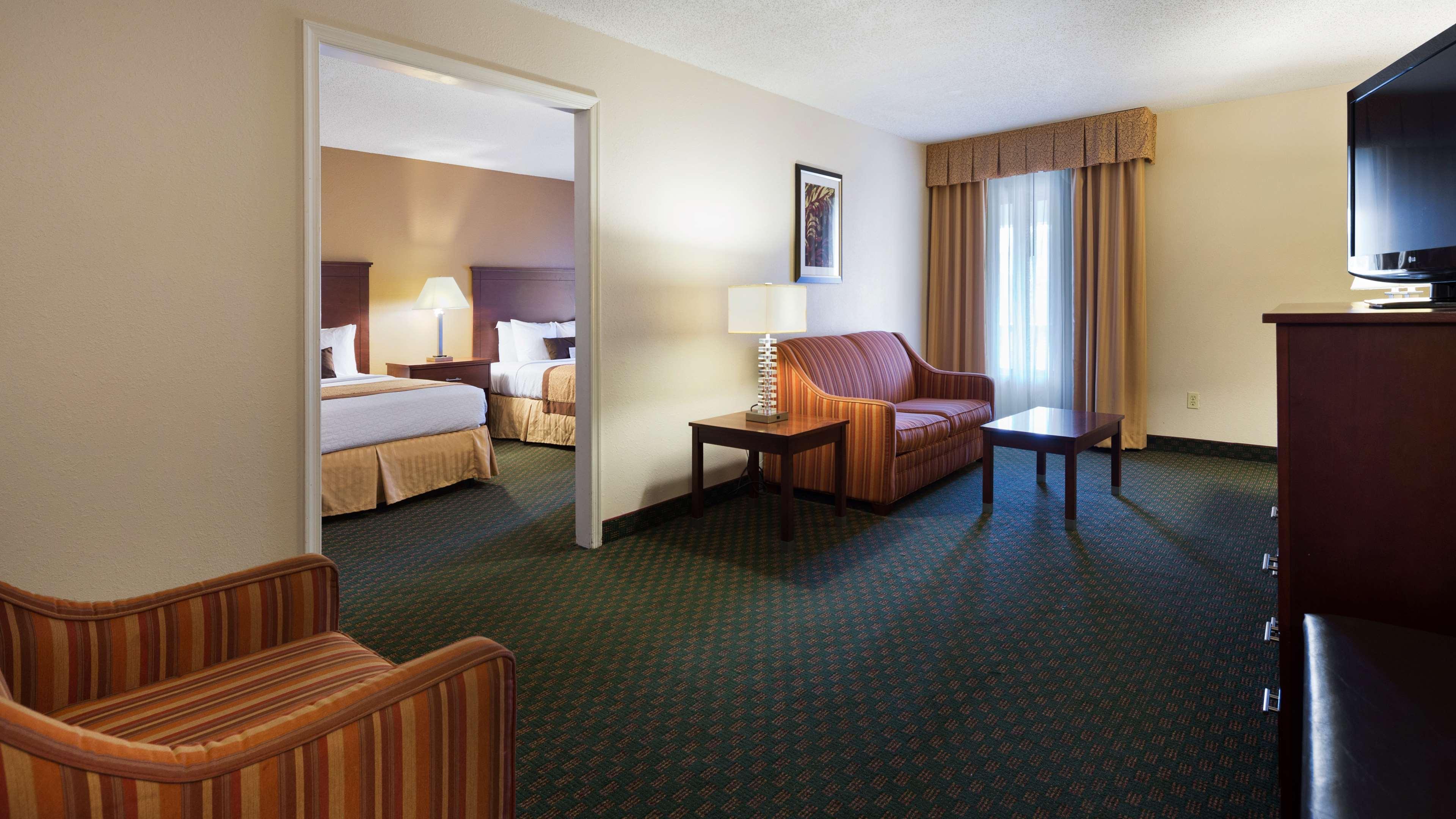 Best Western Plus Governor'S Inn Richmond Мидлотиан Екстериор снимка