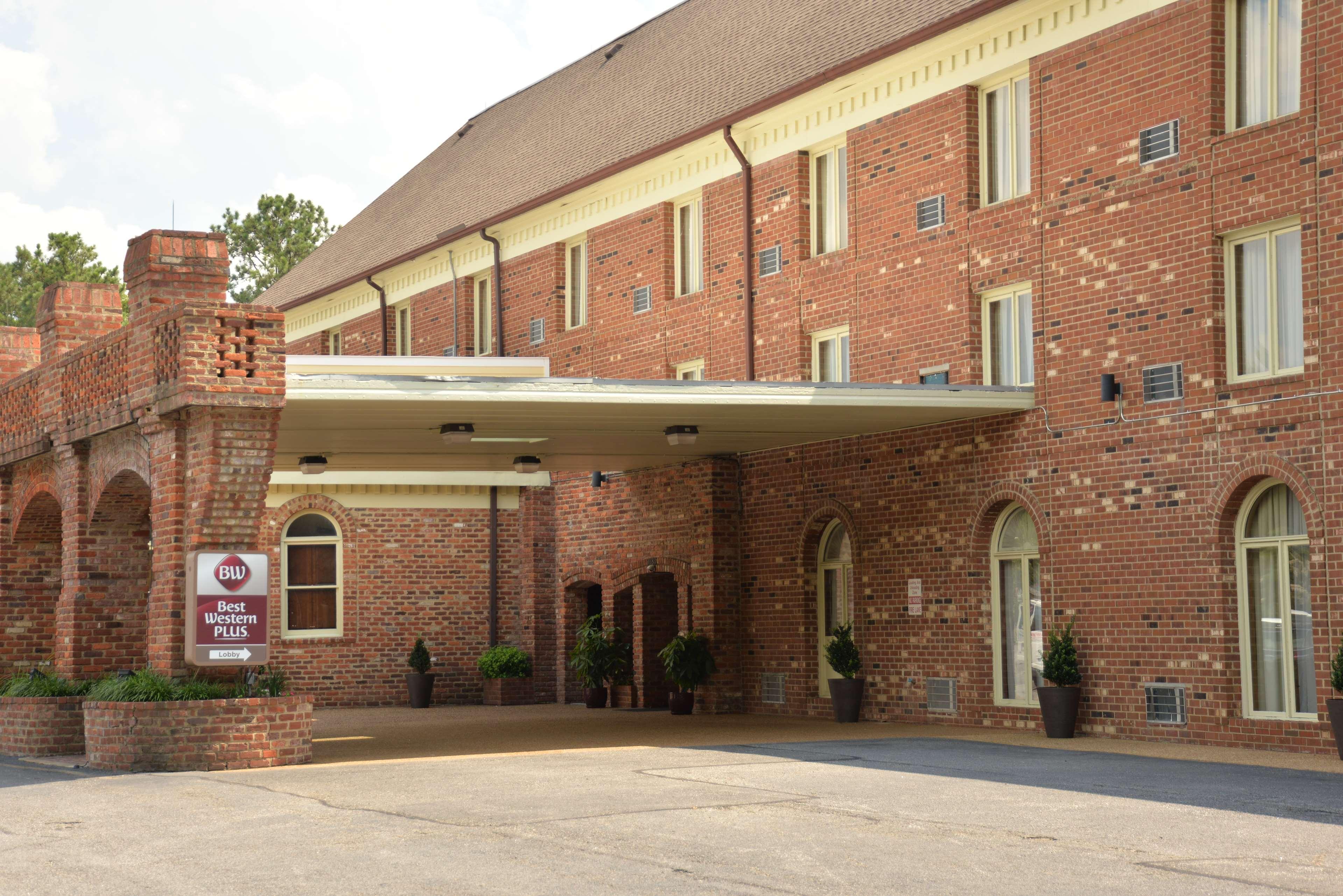 Best Western Plus Governor'S Inn Richmond Мидлотиан Екстериор снимка