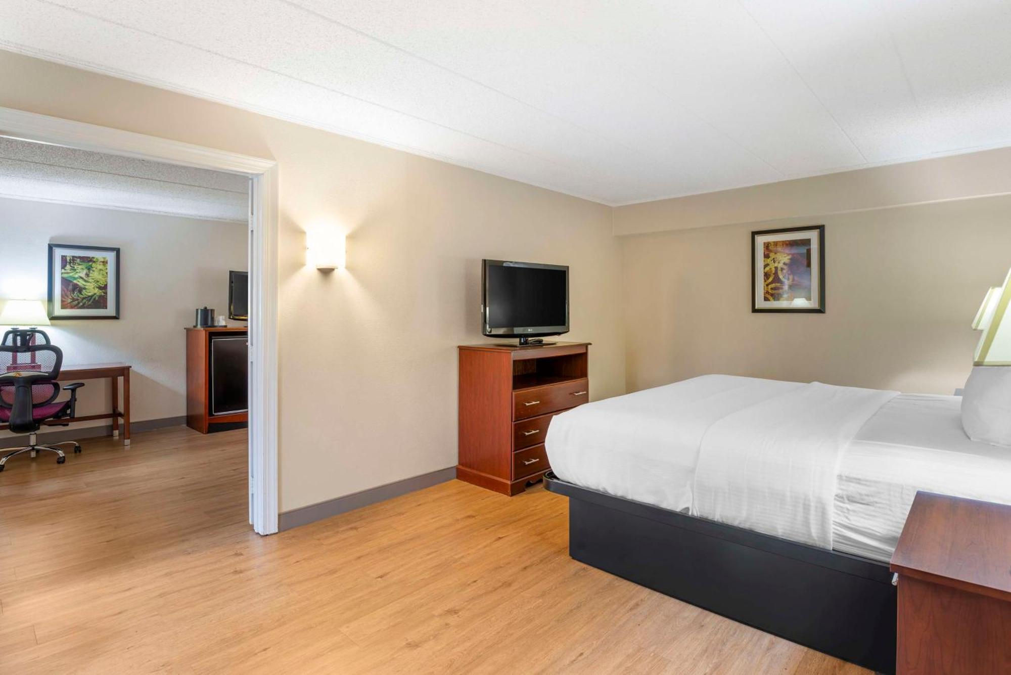 Best Western Plus Governor'S Inn Richmond Мидлотиан Екстериор снимка
