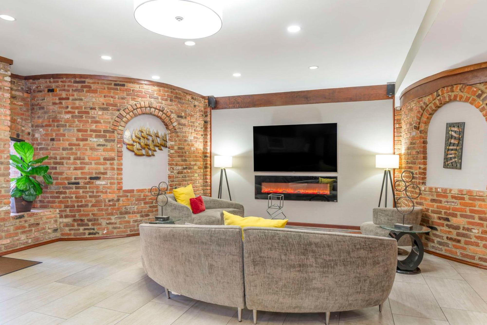 Best Western Plus Governor'S Inn Richmond Мидлотиан Екстериор снимка
