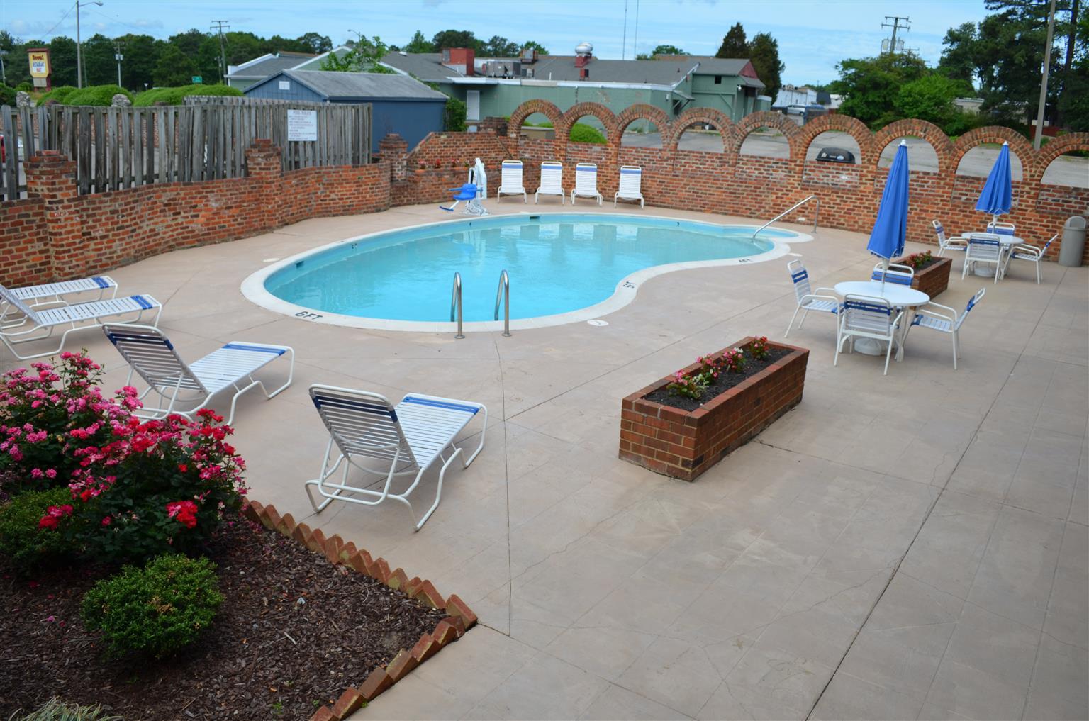 Best Western Plus Governor'S Inn Richmond Мидлотиан Екстериор снимка