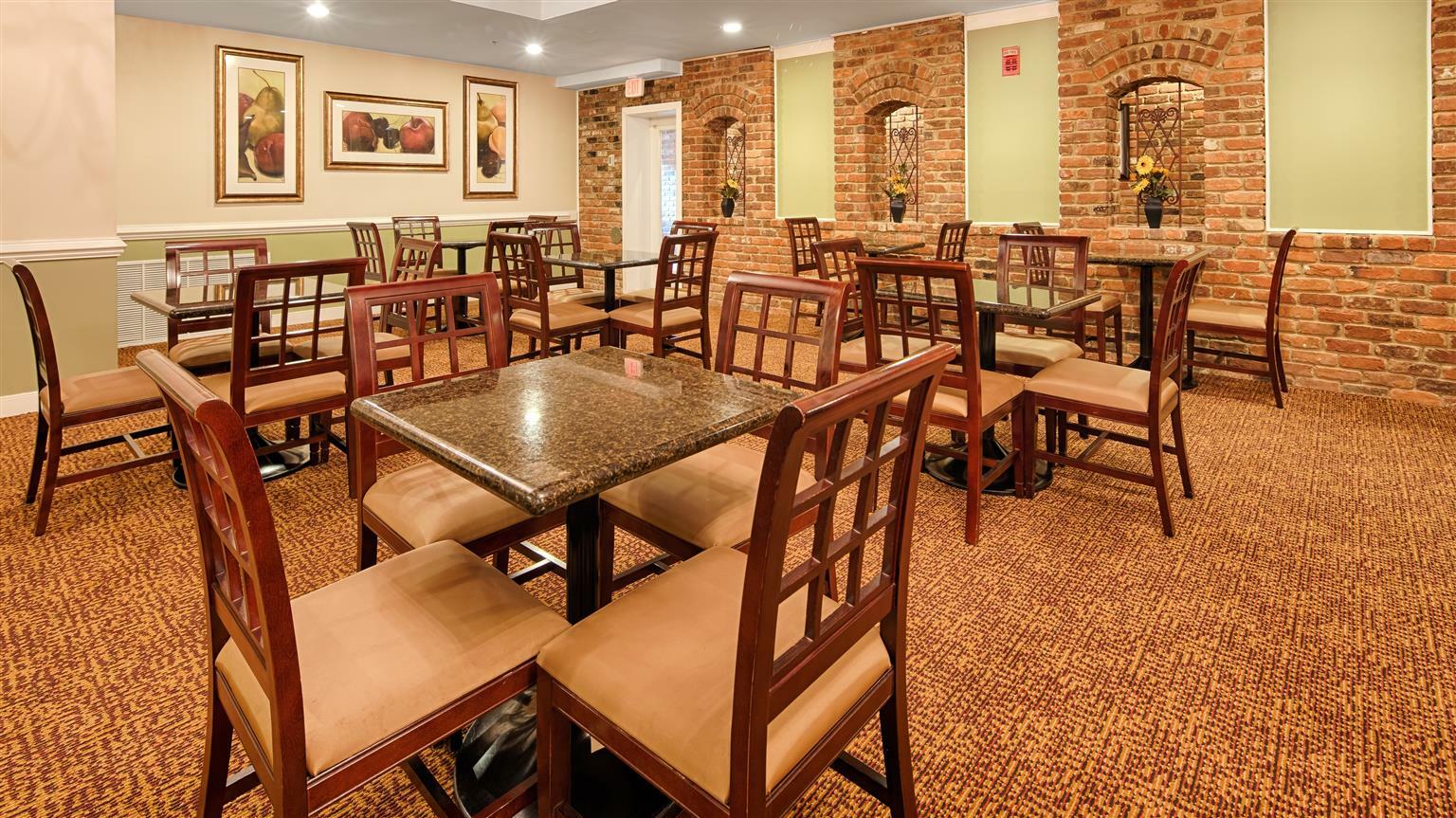 Best Western Plus Governor'S Inn Richmond Мидлотиан Екстериор снимка