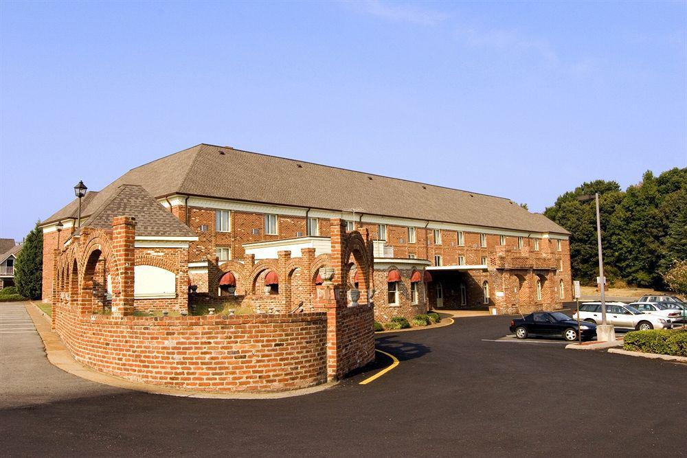 Best Western Plus Governor'S Inn Richmond Мидлотиан Екстериор снимка